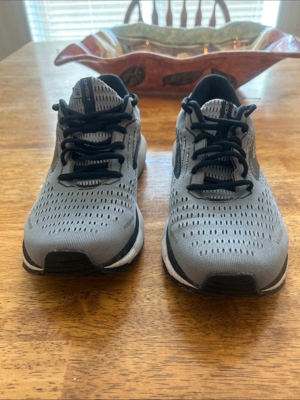 Men's Breathable Gray Athletic Running Shoes with Black Accents